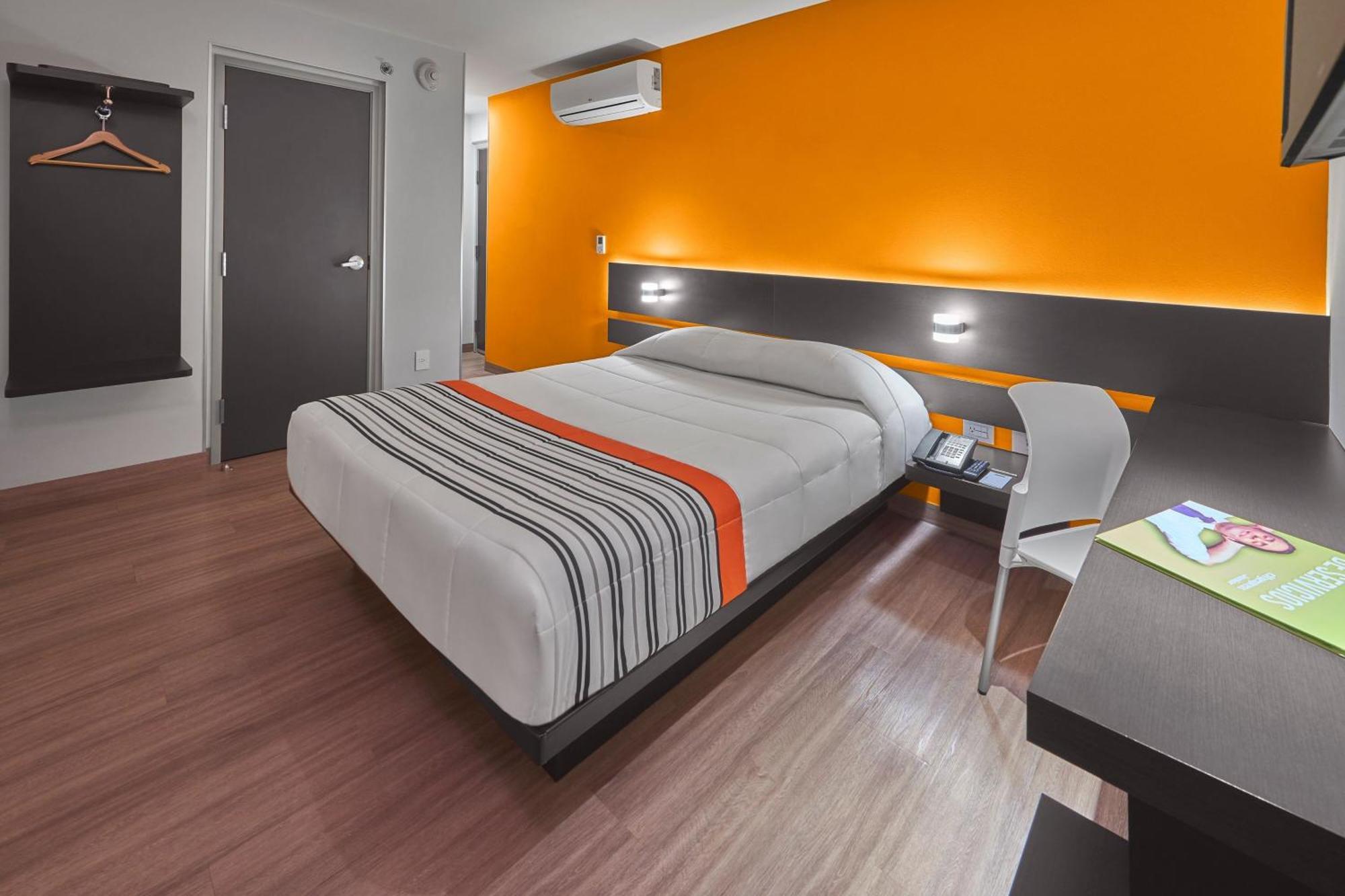 City Express Junior By Marriott Ciudad De Mexico Sullivan Экстерьер фото