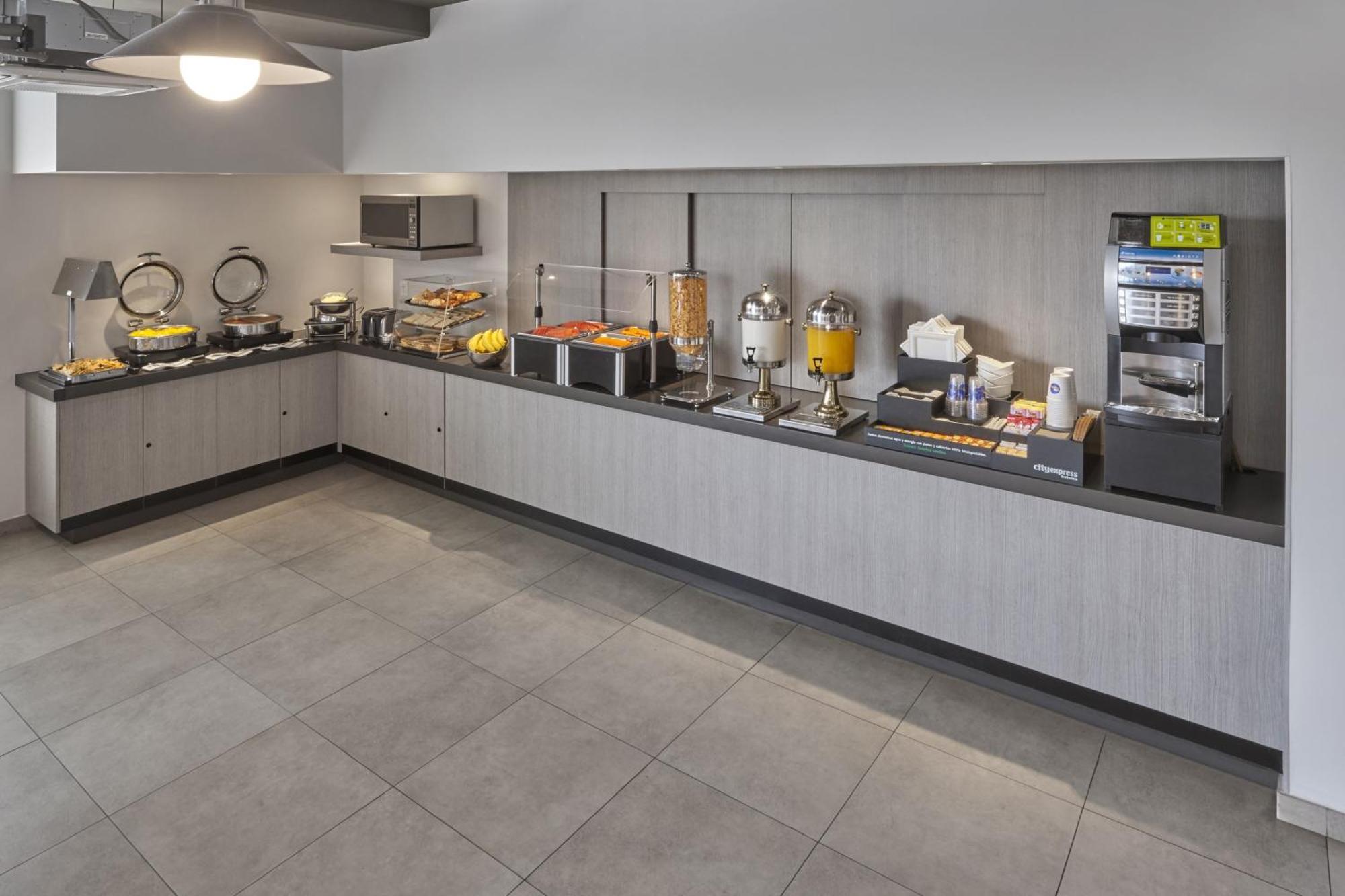 City Express Junior By Marriott Ciudad De Mexico Sullivan Экстерьер фото