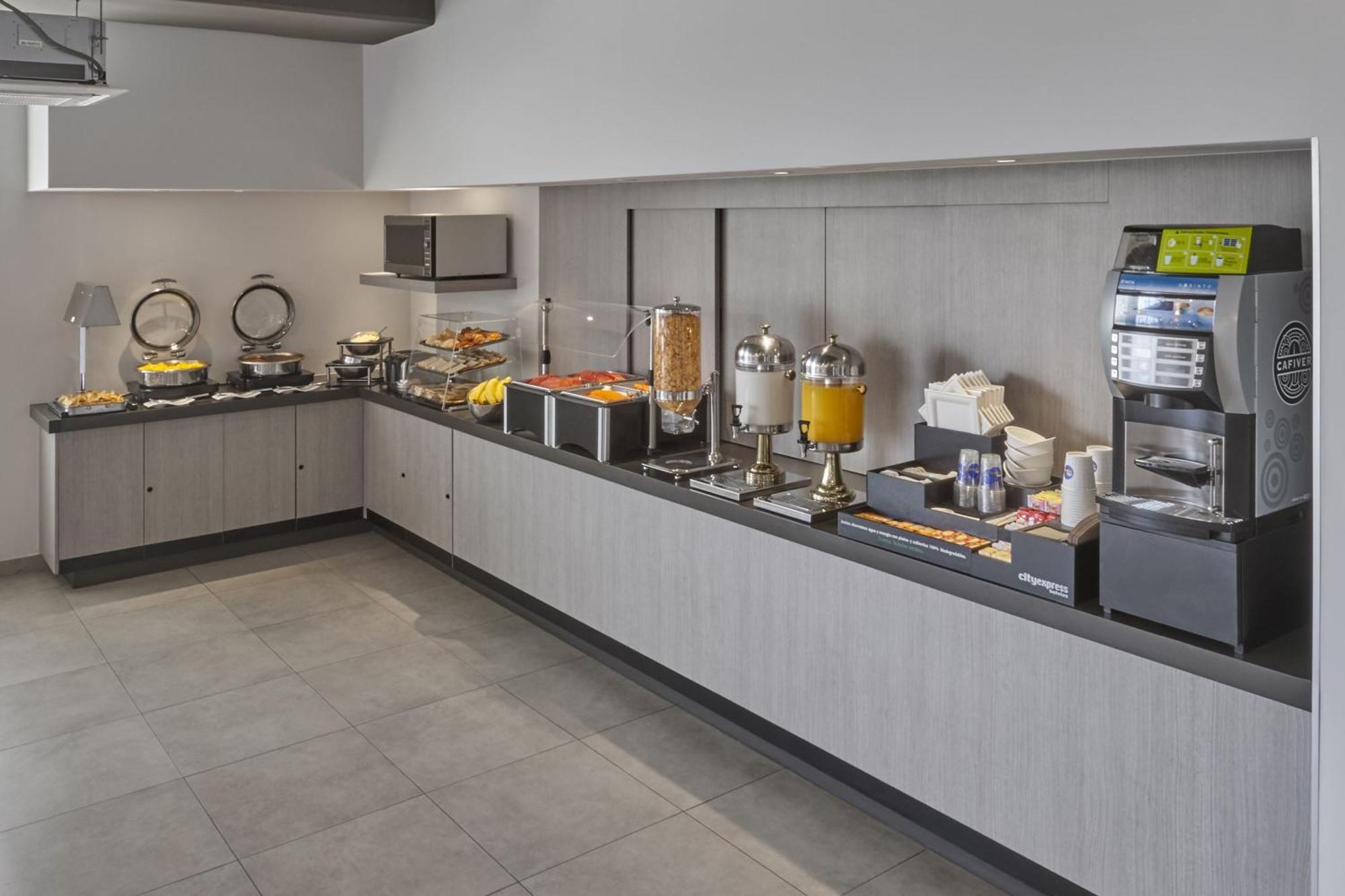 City Express Junior By Marriott Ciudad De Mexico Sullivan Экстерьер фото